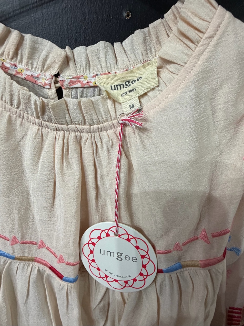 Umgee Cream Blouse with Pink & Blue Embroidery Size M - Picture 3 of 11